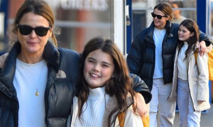 Keri Russell's Sibling Saga: A Deep Dive Into Family Ties